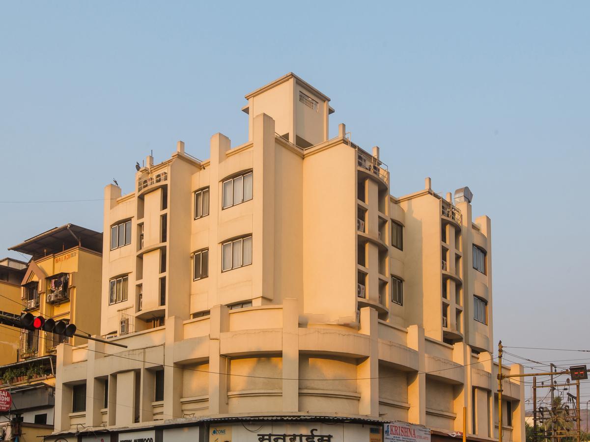 Oyo 13089 Hotel Gold Crest Navi Mumbai Esterno foto
