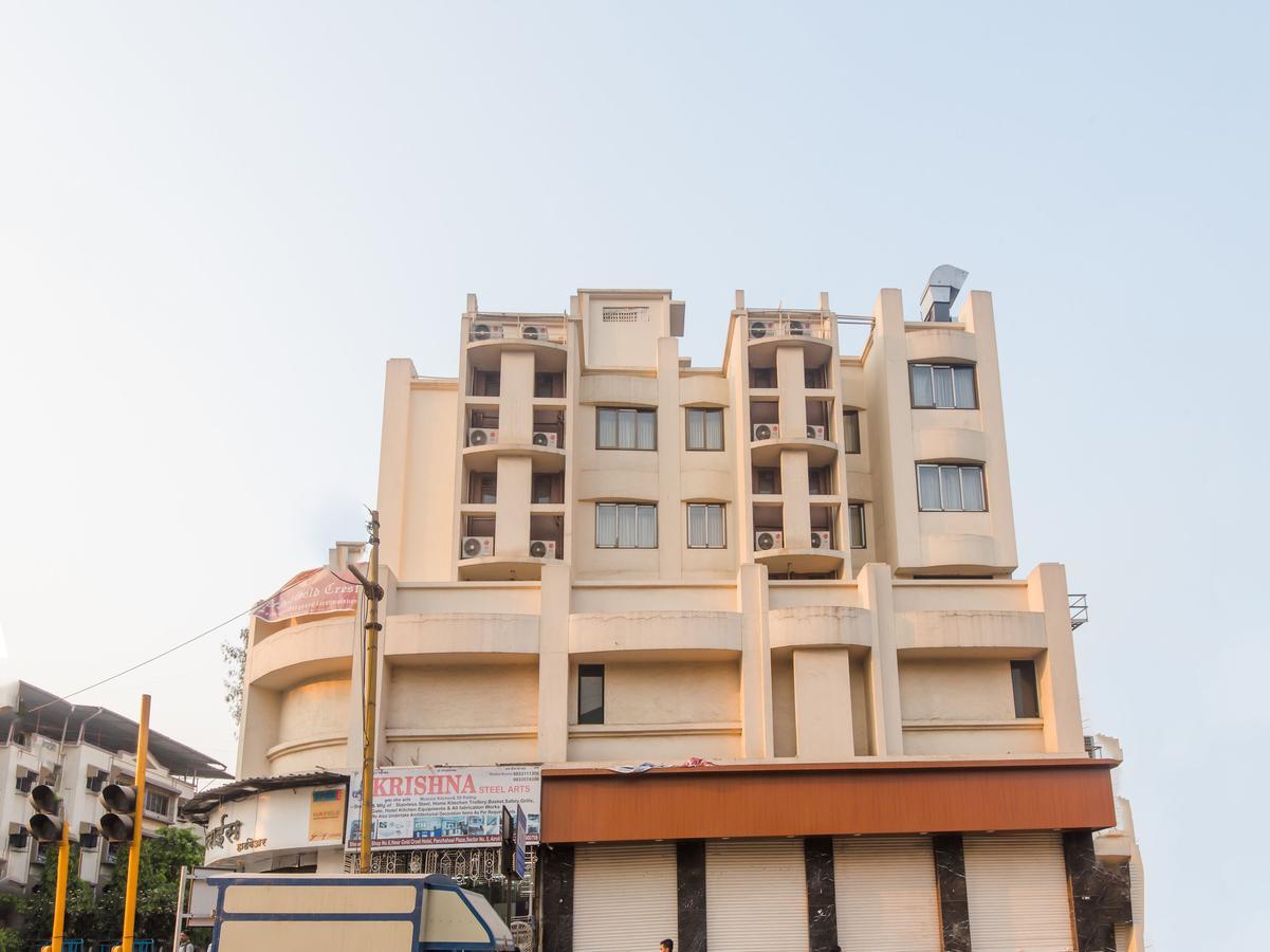 Oyo 13089 Hotel Gold Crest Navi Mumbai Esterno foto